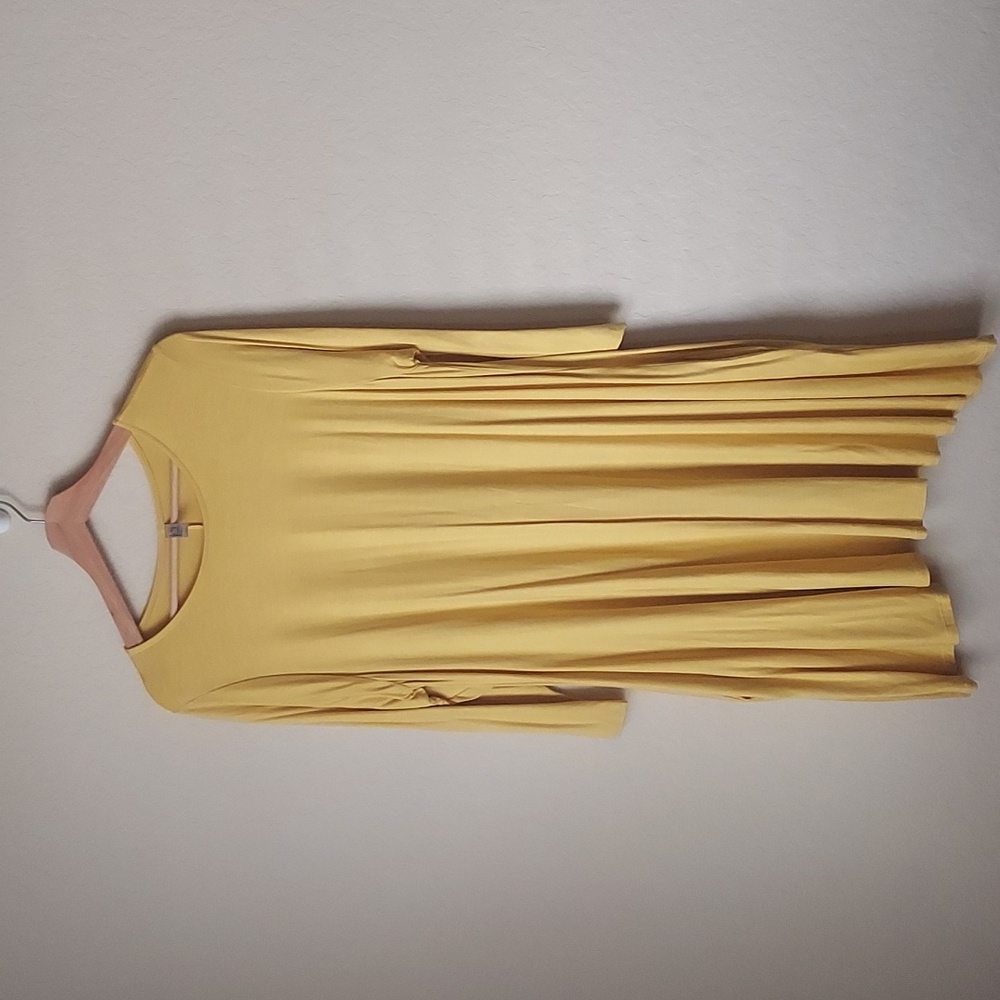Simplistic Yellow Dress with POCKETS!!!